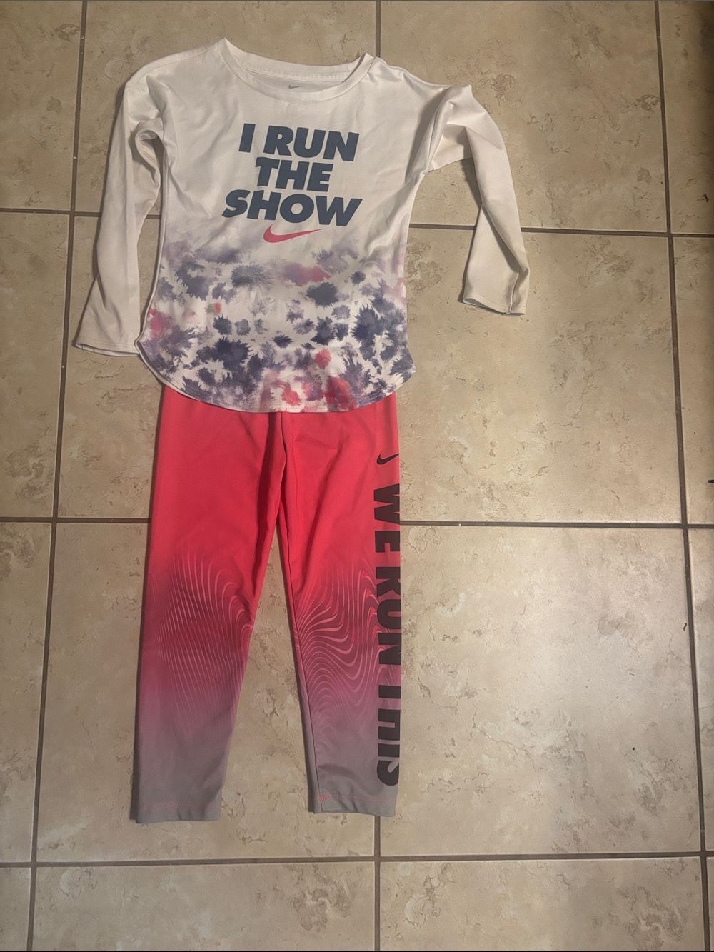 Nike Girls' Pink to Gray Ombre 'We Run This' Leggings